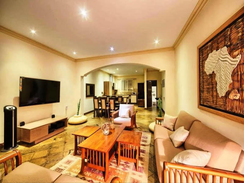 Amani Luxury Apartments モンバサ エクステリア 写真